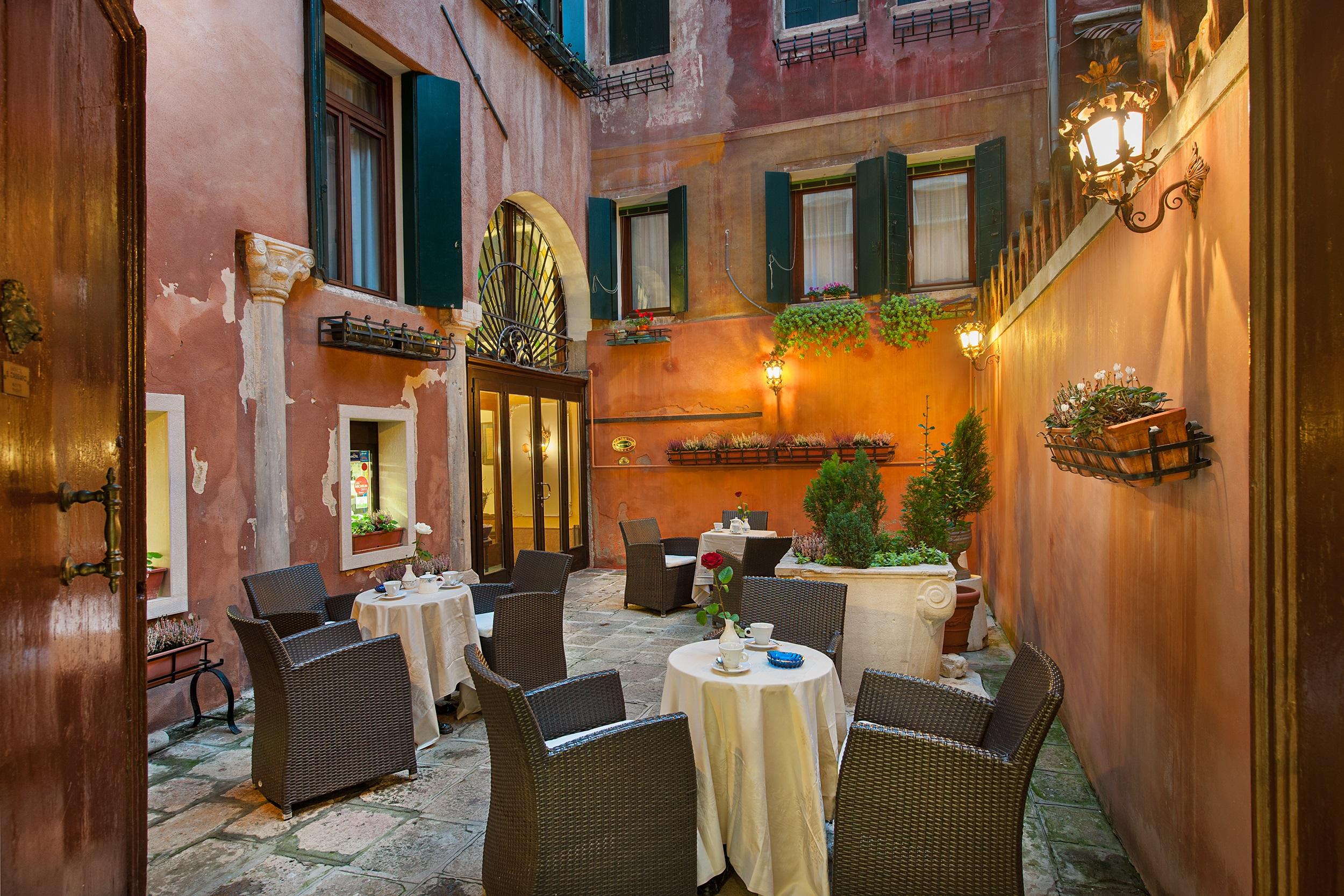 Hotel San Cassiano Ca'Favretto Venedig Exteriör bild